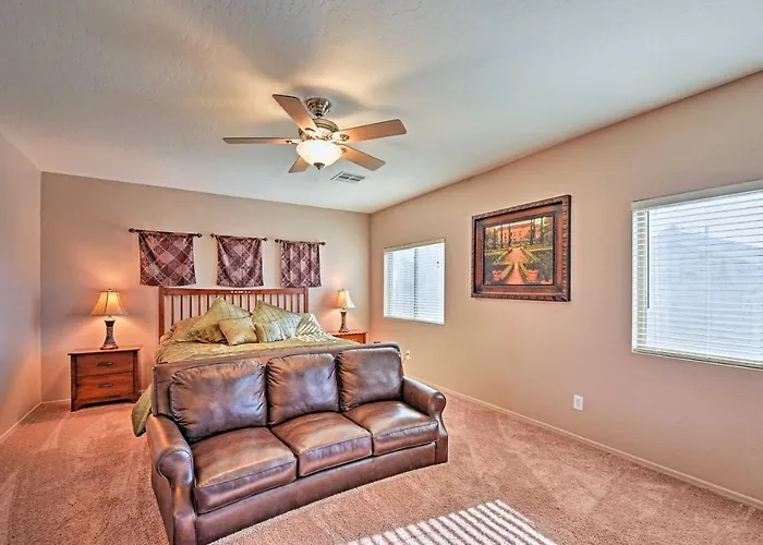 Holiday home Heated Pool, Fire Pit & Game Room: Surprise