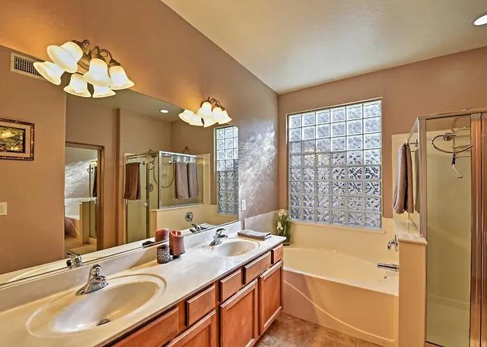Holiday home Heated Pool, Fire Pit & Game Room: *