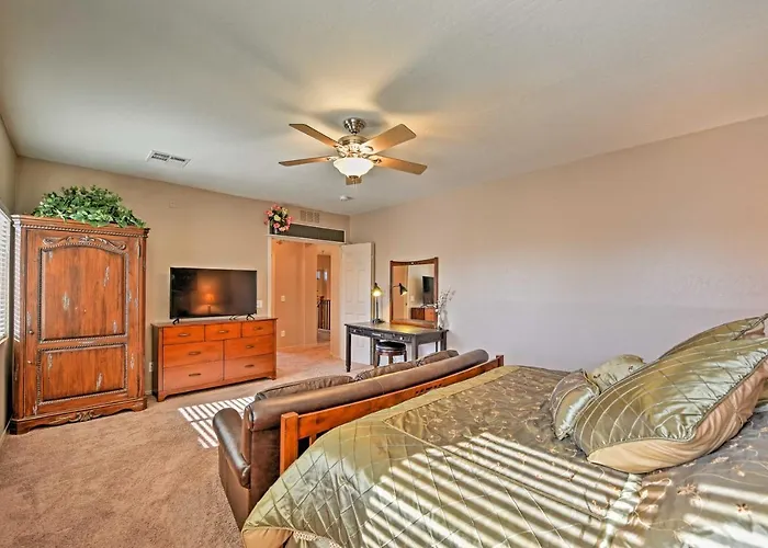 Holiday home Heated Pool, Fire Pit & Game Room: *